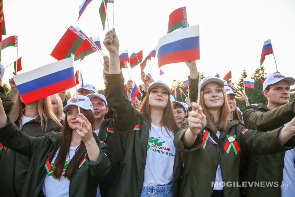 Международный молодежный проект «Дорогами памяти и славы» стартовал в Могилеве. Фото.