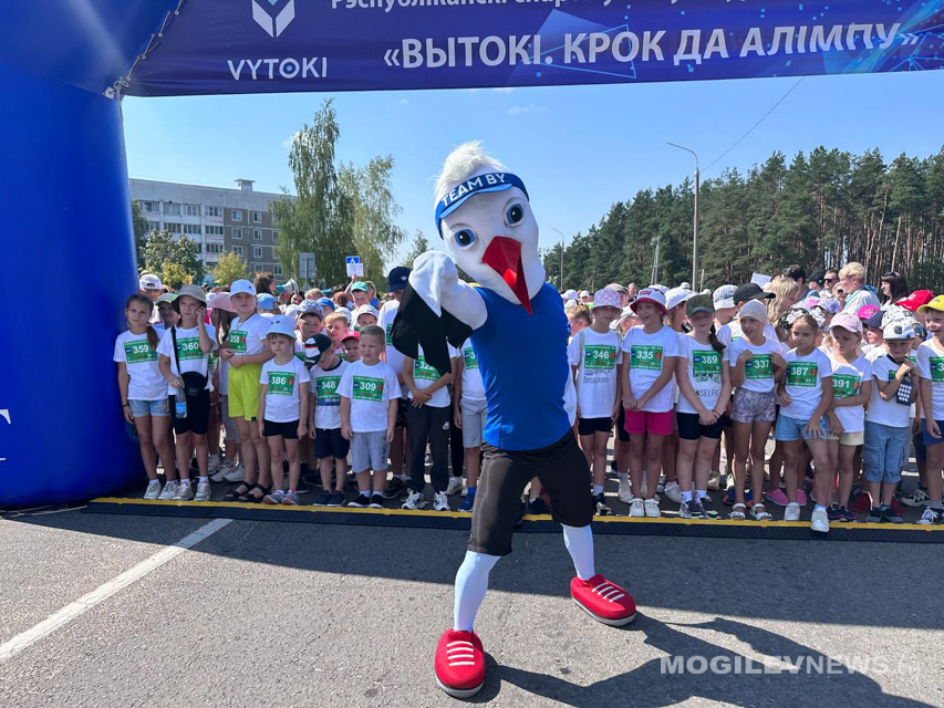 В олимпийском забеге приняли участие порядка 500 человек. Фото