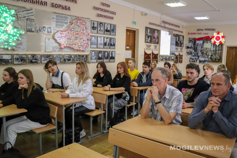 Интерактивный кабинет «История Великой Отечественной войны в событиях и судьбах» открылся в БРУ. Фото