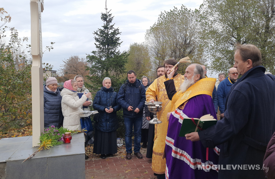Поклонный крест освятили в Могилев. Фото