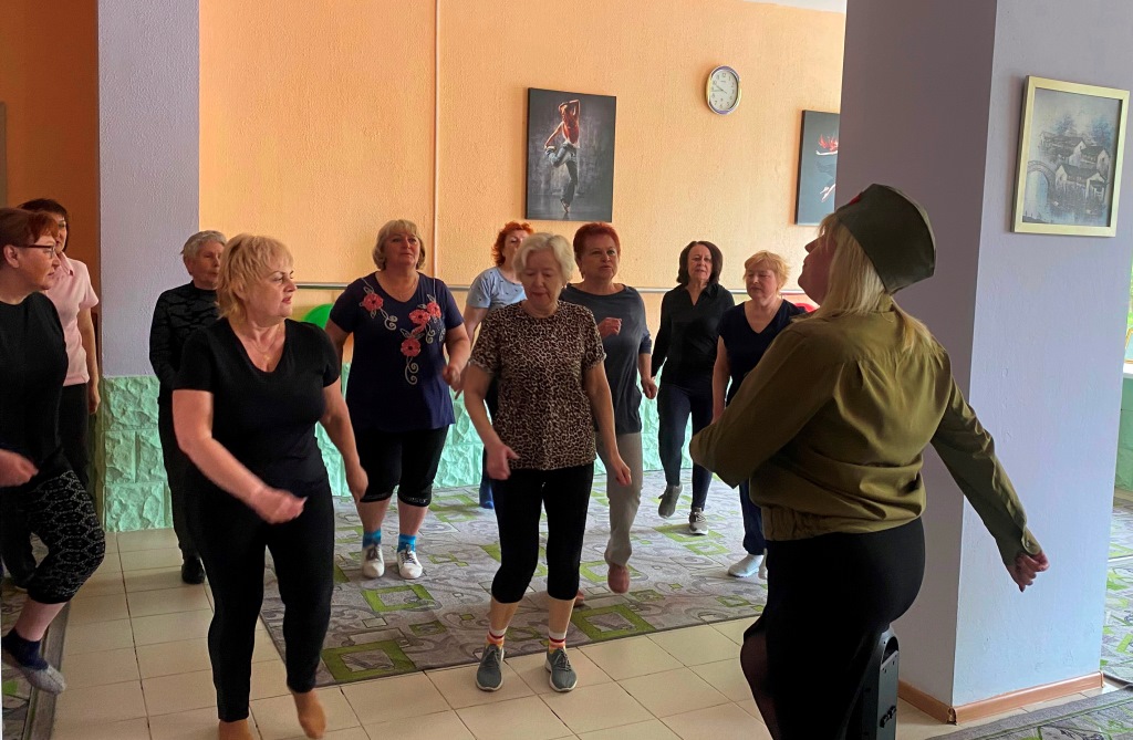 Песенно-танцевальный флешмоб в честь Дня Победы провели в Могилеве