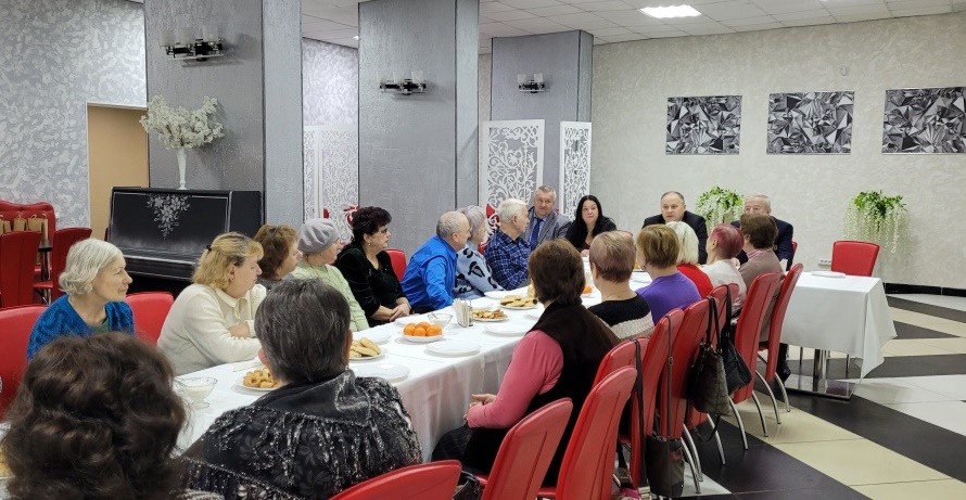 Встречу для одиноких пожилых людей организовали в Октябрьском районе Могилева в рамках акции «От всей души»