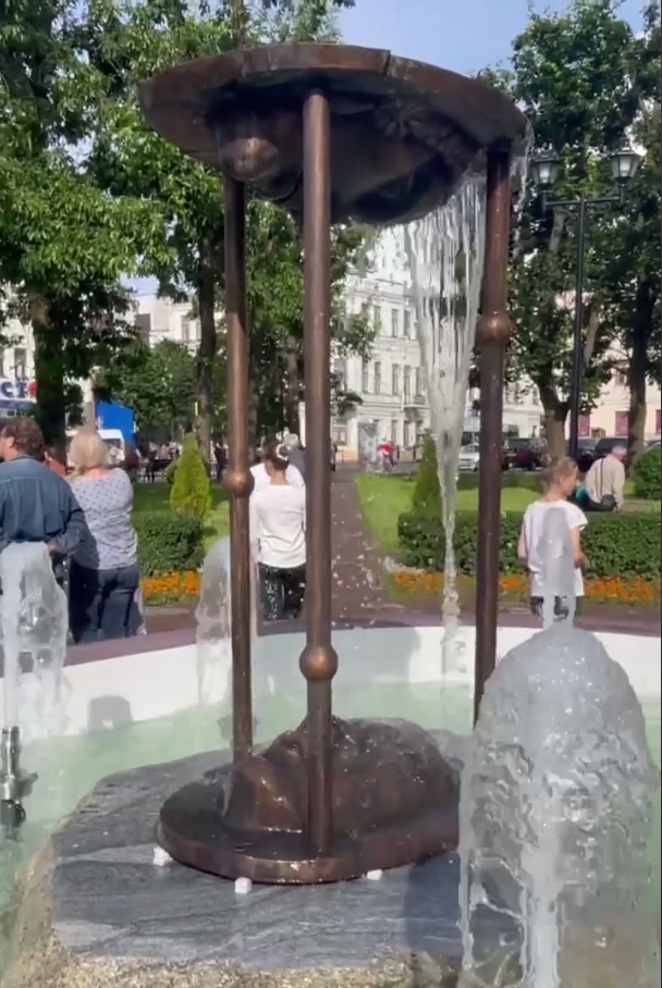 Открытие "театрального" фонтана, библиотеки под открытым небом и городской Доски Почета пройдет 30 июня в Могилеве