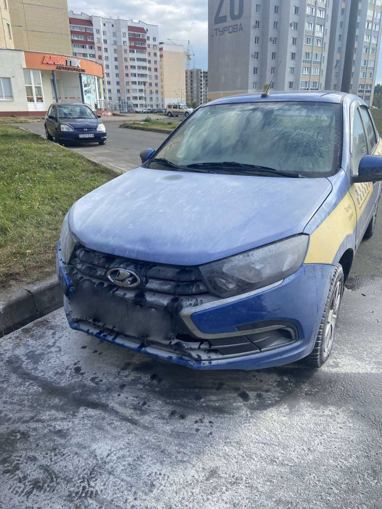 На улице в Могилеве горел автомобиль