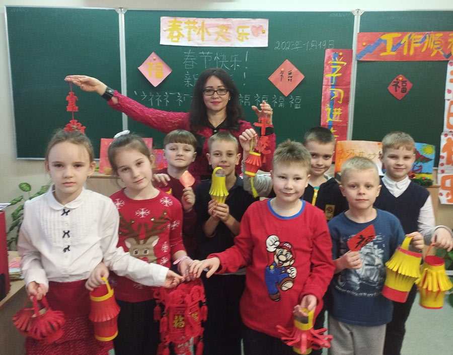 Китайский новый год отметили учащиеся начальных классов средней школы № 45 Могилёва