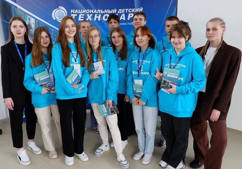 10-классница из Чаус осваивает образовательную программу «Архитектура и дизайн» в Национальном детском технопарке