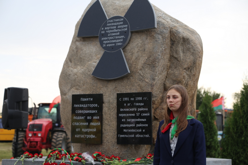 Памятный знак ликвидаторам и жертвам аварии на ЧАЭС появился в агр. Говяды