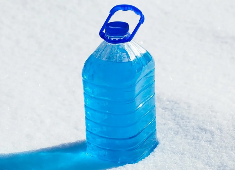 Более 1,5 тыс.литров стеклоомывающих  низкозамерзающих жидкостей было изъято из обращения в I квартале 2023 года в Могилевской области