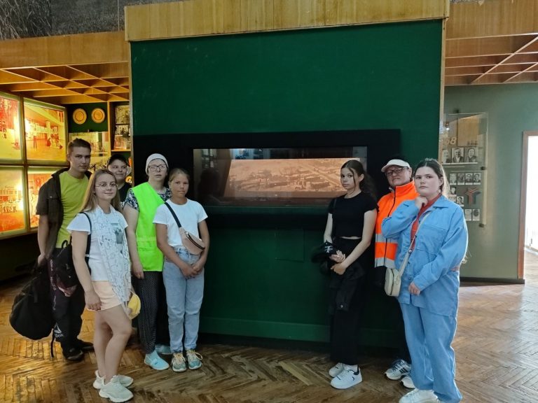 Экскурсионная группа «МоледежКа» из Кировска заняла 1 место в республиканском этапе Всебелорусской молодежной экспедиции "Маршрутами памяти"