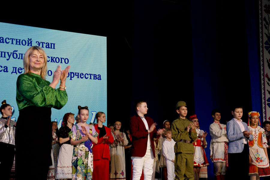 Победителей областного этапа VII Республиканского смотра-конкурса детского творчества «Здравствуй, мир!» наградили в Могилёве.  Фото