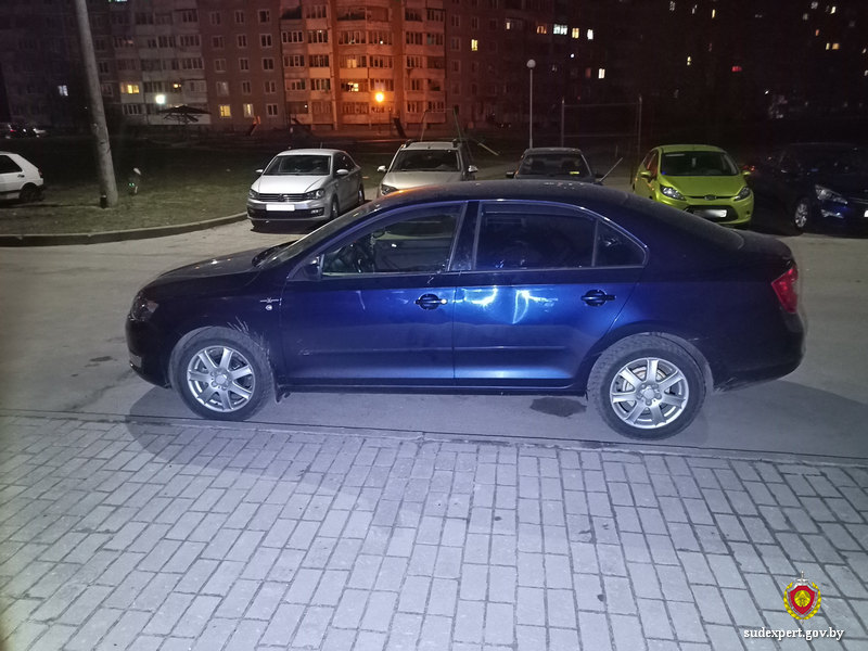 Пьяный могилевчанин "избил" чужое авто из-за ссоры с девушкой