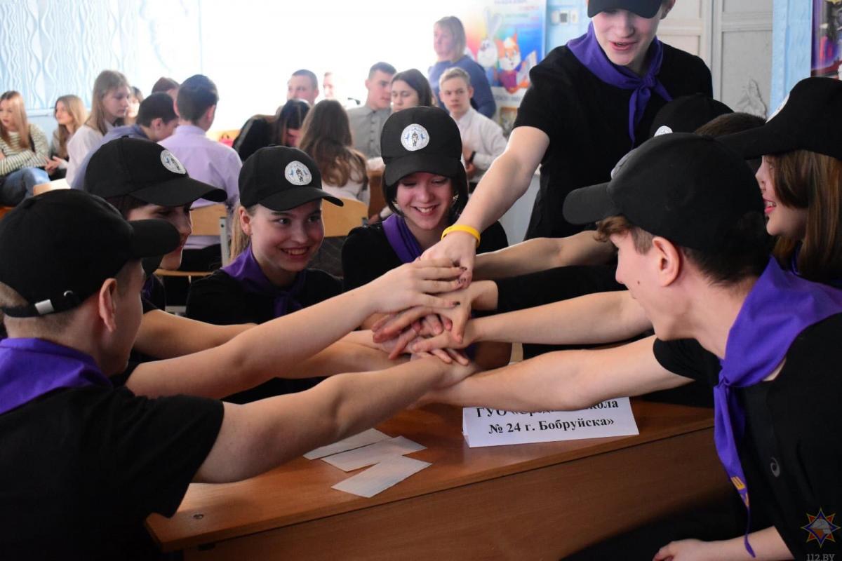 Первый этап слета юных спасателей-пожарных прошел в Бобруйске