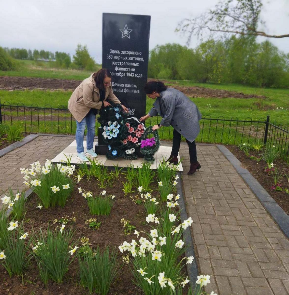 Воинские захоронения благоустраивают профсоюзы в рамках инициативы «Дело каждого»