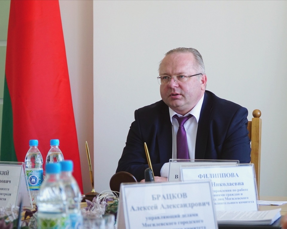 14 звонков поступило на «прямую телефонную линию», которую провел в Могилеве  председатель КГК РБ Василий Герасимов 8 февраля