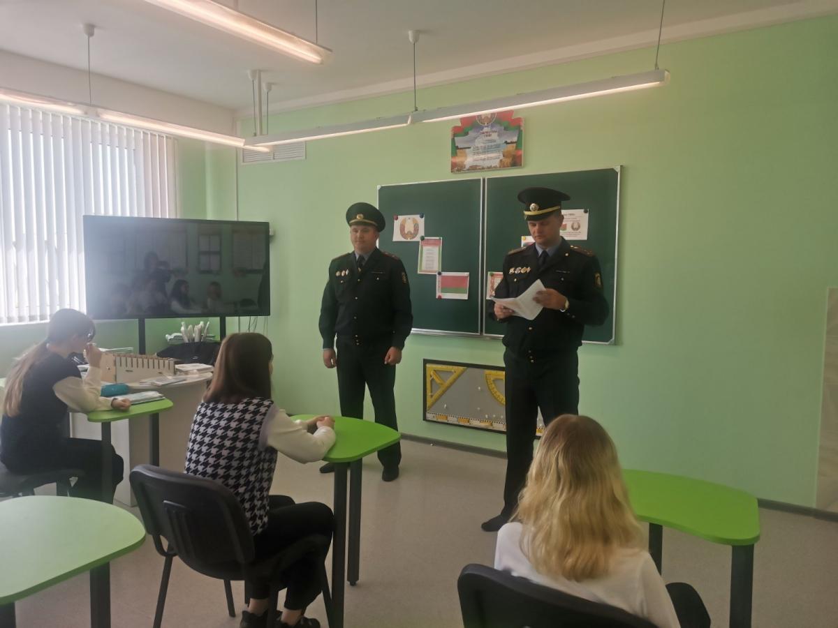 Правоохранители в Могилеве провели занятие со школьниками