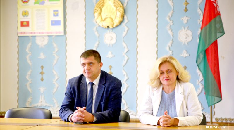 Глава Климовичского района Дмитрий Хайновский встретился с медицинскими работниками