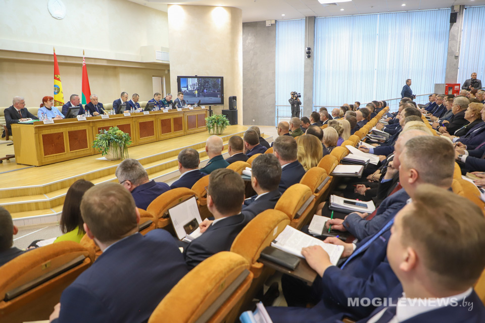 Как исполняется Директива №1, рассмотрели на заседании Могилевского облисполкома 30 ноября. Фото