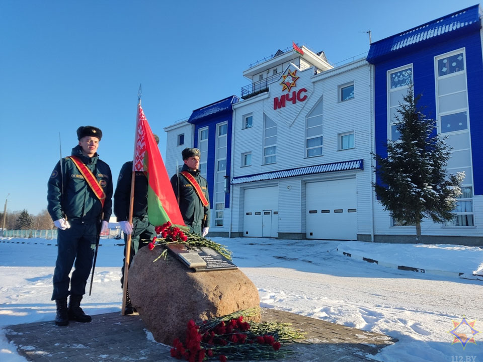 В Шклове открыли мемориальную доску в честь Героя Советского Союза Андрея Милютина