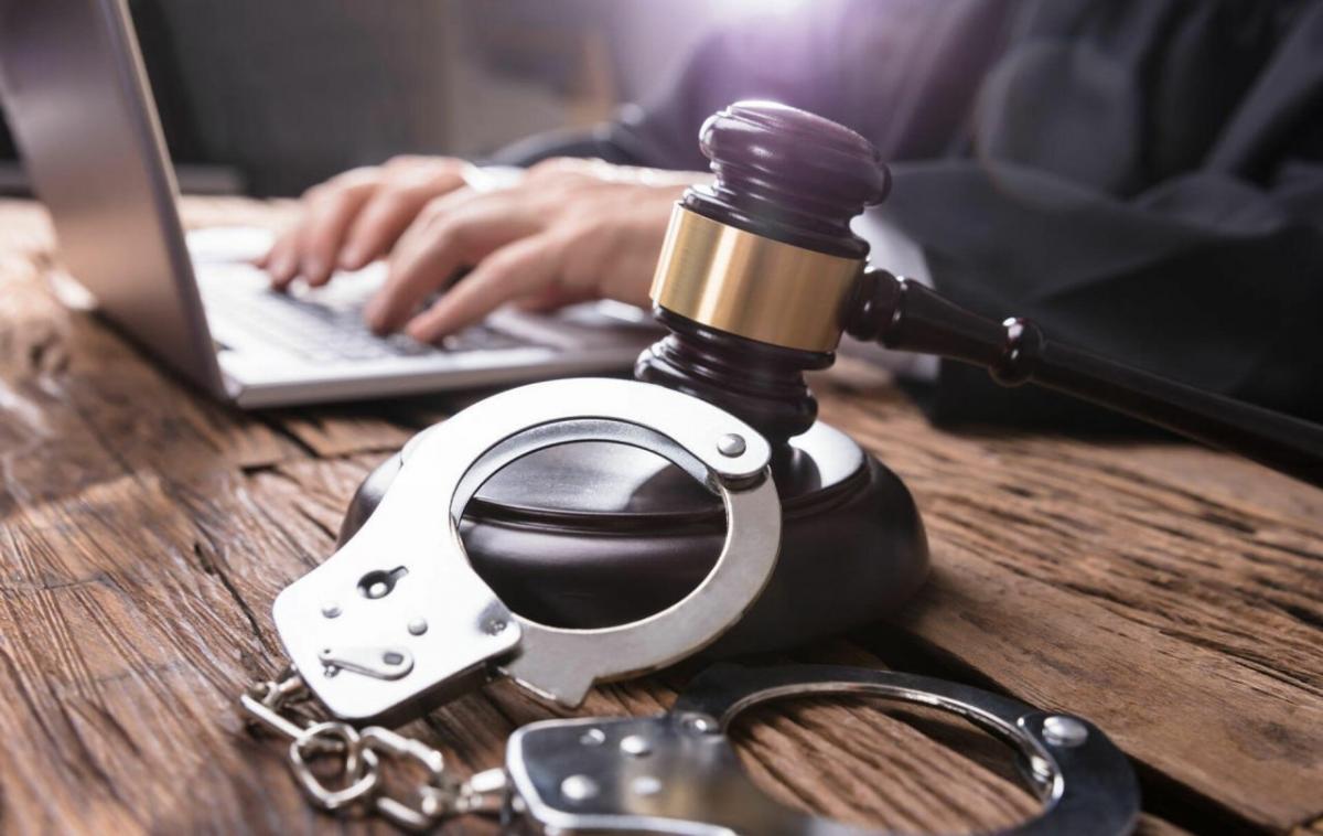 Могилевчанка хотела купить одежду через сайт, но лишилась денег