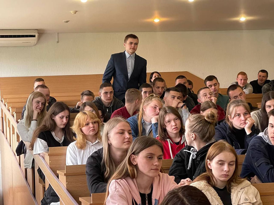 Депутаты Палаты представителей Национального собрания встретились с учащимися УО "Могилевский государственный ордена Трудового Красного Знамени агролесотехнический колледж им. К.П. Орловского"