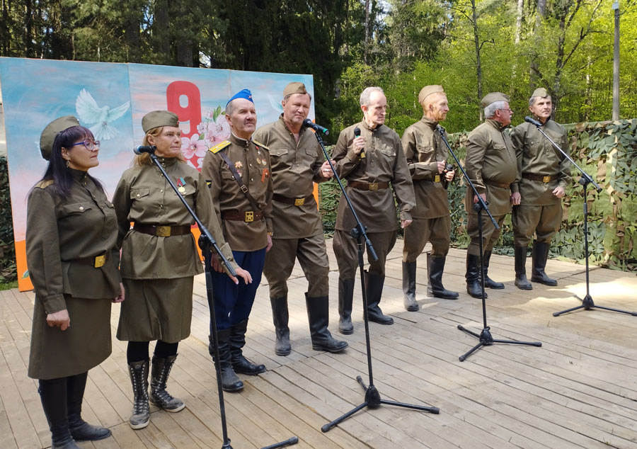 В Печерском лесопарке в Могилеве массово отметили День Победы. Фото