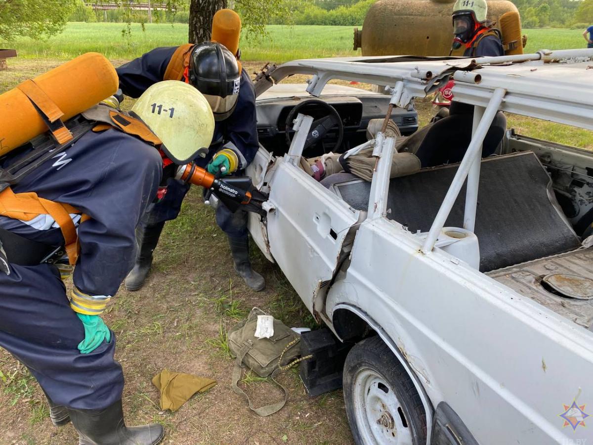 В Могилеве начались областные соревнования по многоборью спасателей