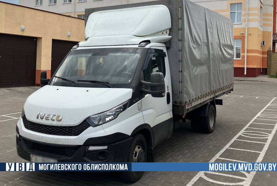 Более 3 тонн лома незаконно перевозил могилевчанин