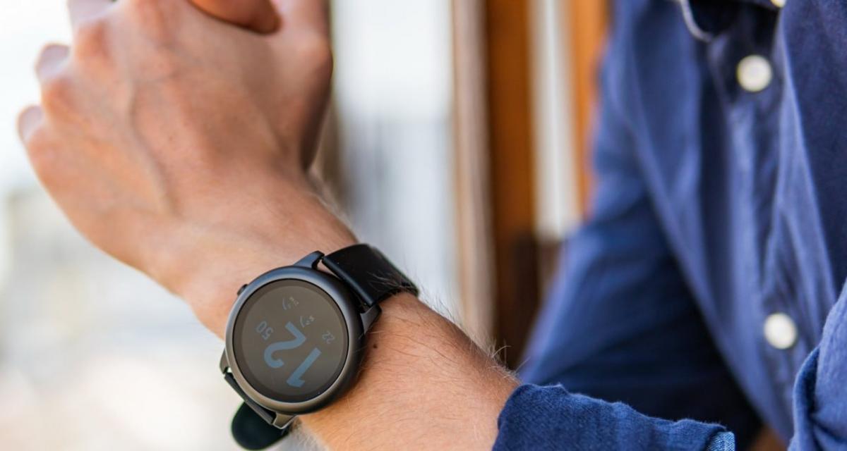 Могилевчанин похитил дорогие смарт-часы друга