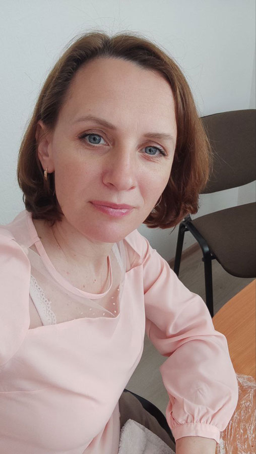 Начальник отдела идеологической работы и по делам молодежи Климовичского райисполкома Виктория Прокофьева: "Всё вчерашнее интервью нашего Президента пронизано одной темой - за мир"