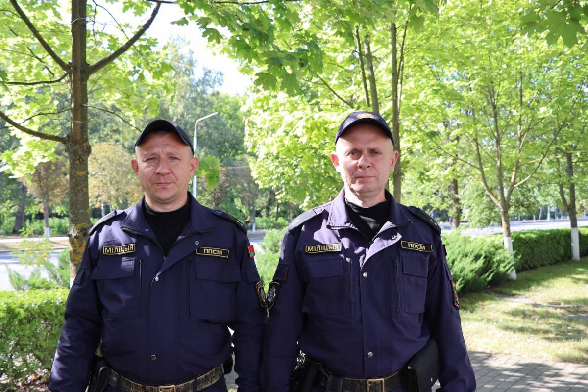 Милиционеры в Бобруйске спасли людей на пожаре