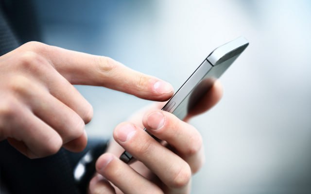 Могилевчанин лишился телефона после поездки в поезде