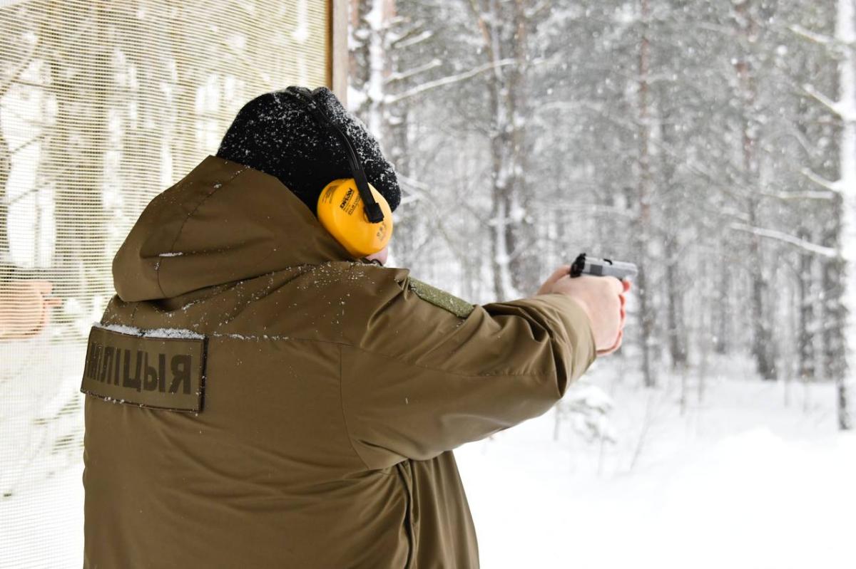 Практикум по тактической и огневой подготовке провели для руководителей районной милиции Могилевщины