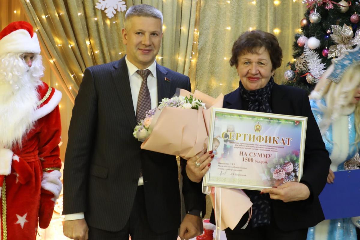 Начальник УВД облисполкома посетил Дом ребенка