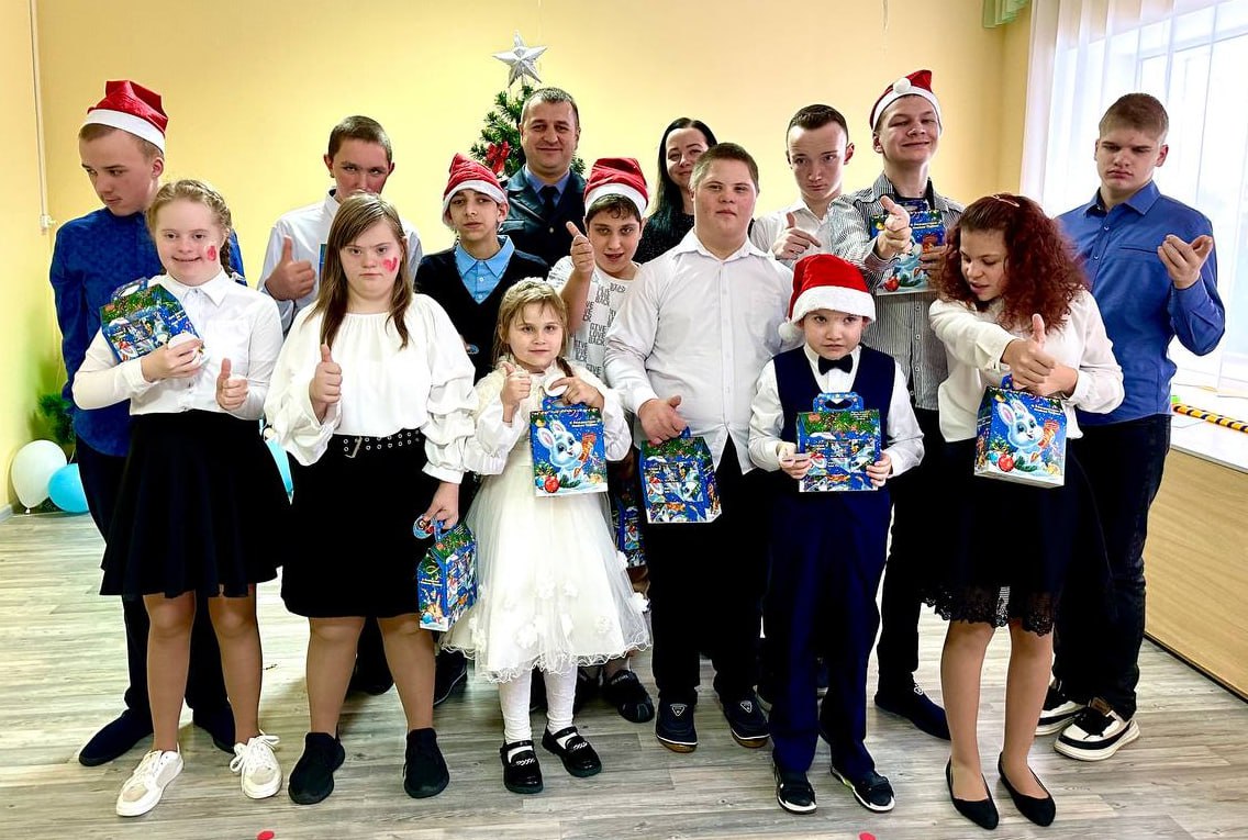 Милиционеры Горецкого РОВД передали денежные сертификаты для детей