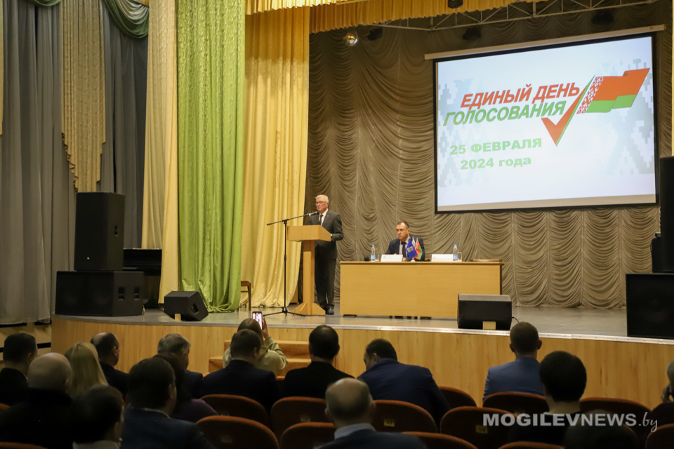 Валерий Малашко встретился с профессорско-преподавательским составом БРУ. Фото