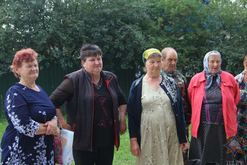 Социальный поезд «Забота» курсирует по малонаселенным пунктам Костюковичского района