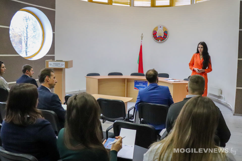 Торговлю в интернете обсудили на Международном кооперационном форуме. Фото