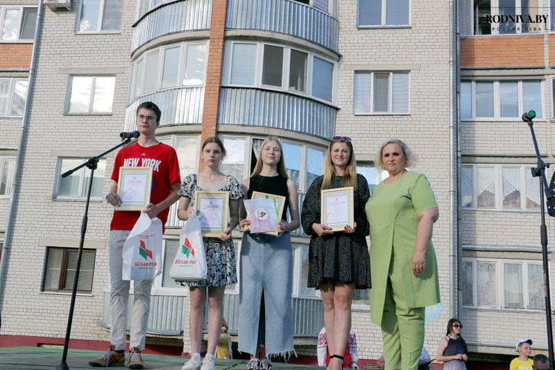 Праздника двора прошел в Климовичах