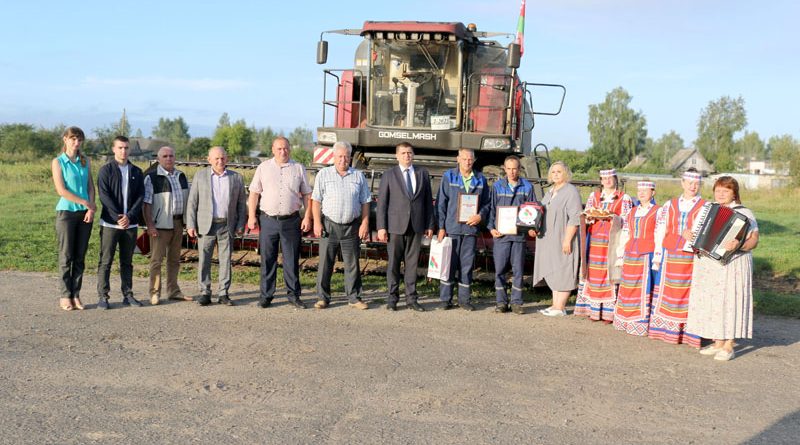 На Климовщине чествовали лидеров жатвы