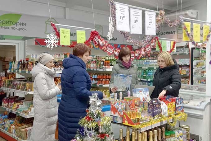 Насыщенность объектов торговли товарами проверили в Мстиславском районе