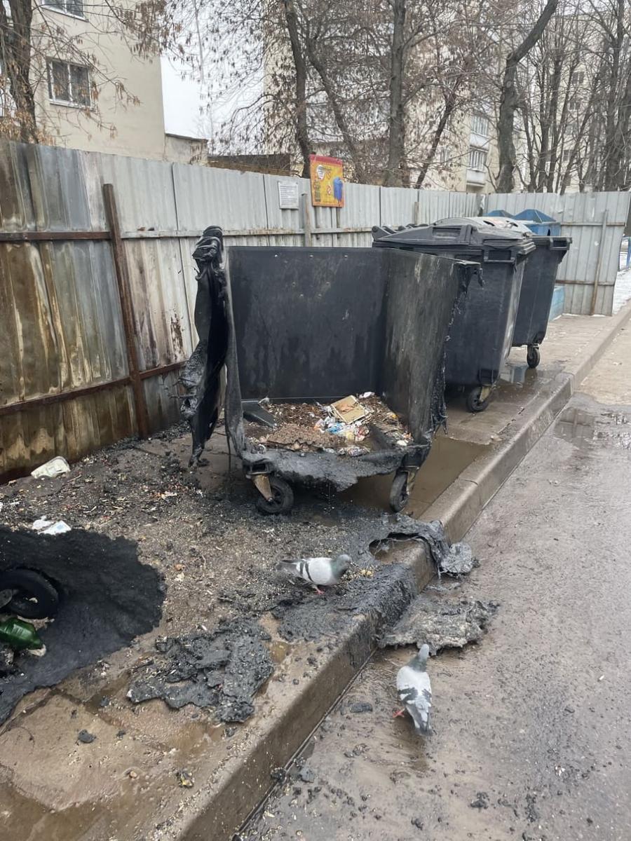Мусорные контейнеры горели на пр. Пушкинском в Могилеве - виновные устанавливаются
