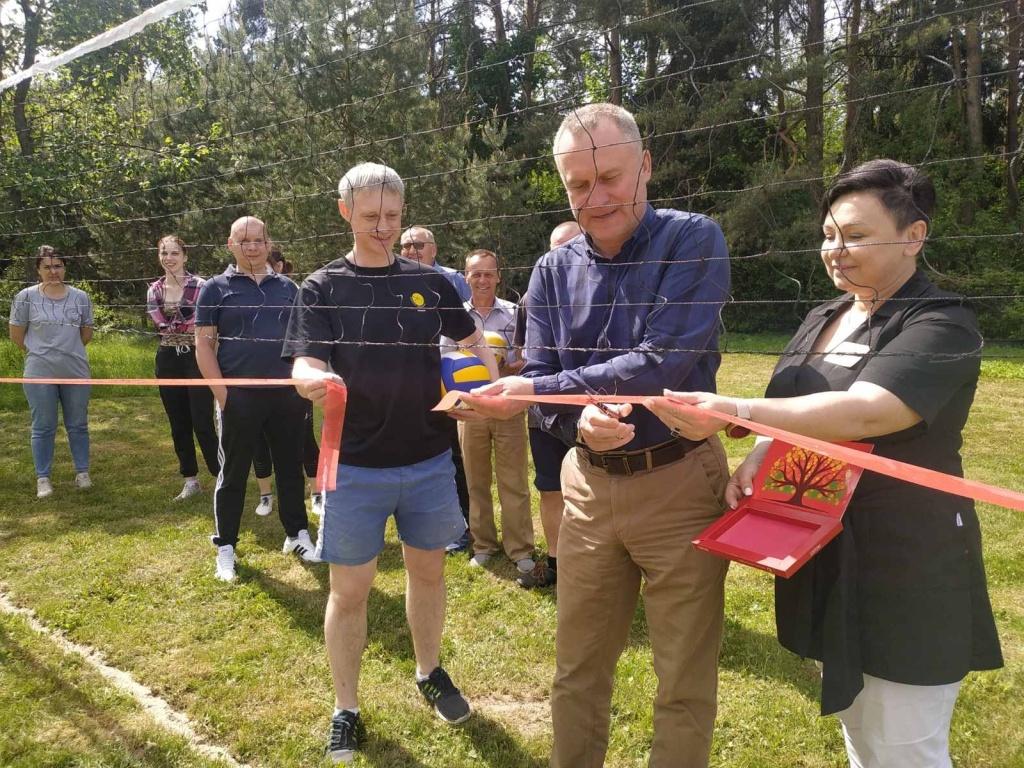 В могилевском кожно-венерологическом диспансере появилась волейбольная площадка