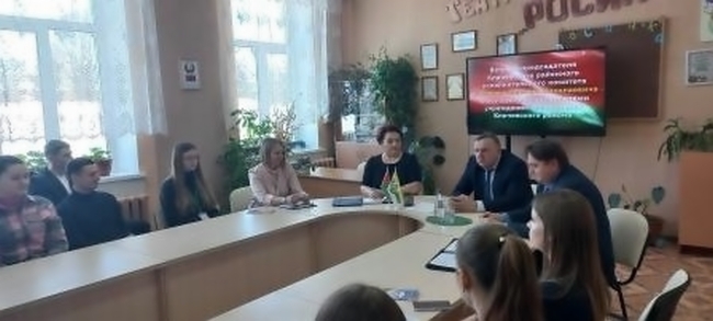 Встречу с молодыми педагогами провело руководство Кличевского района