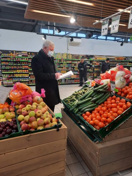 Завышена цена в магазине? Звоните. Работает профсоюзная телефонная линия