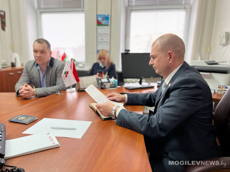 Александр Сильванович провел личный прием граждан