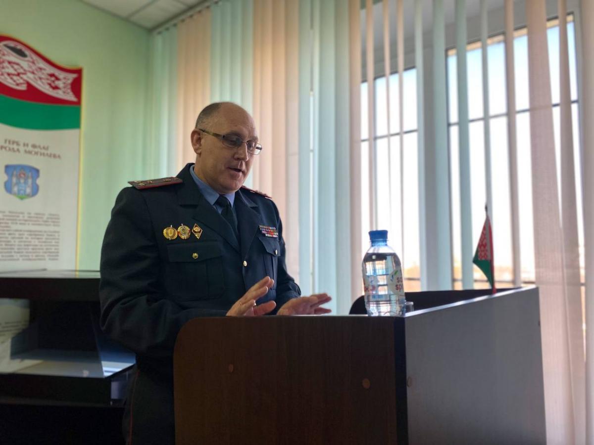 Открытый диалог: начальник Октябрьского РОВД Могилева встретился с гражданами