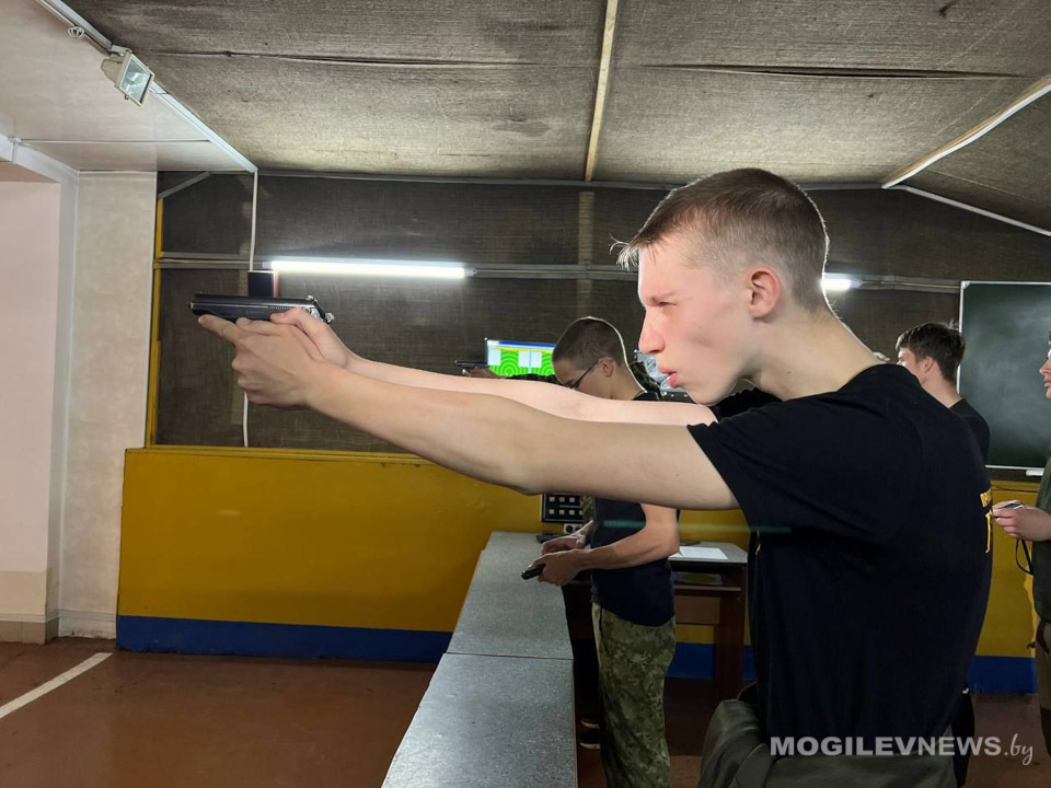 Военно-патриотическое мероприятие «Поколение Победы» состоялось в институте МВД