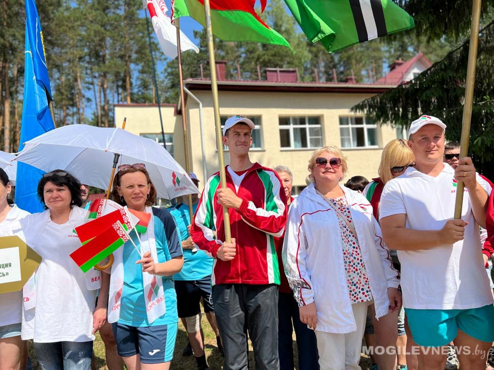 Турслет актива РОО «Белая Русь» проходит в Чаусском районе. Фото