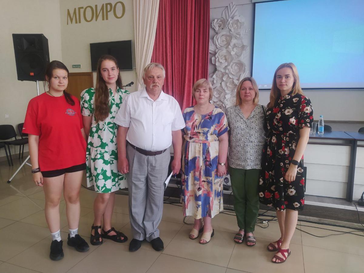 Александр Казеко провел творческую встречу в институте развития образования