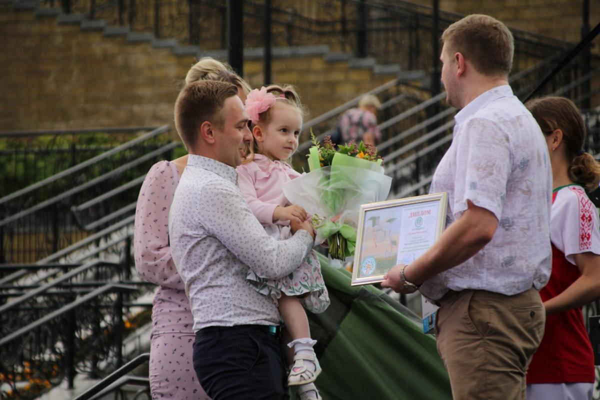 В Могилеве чествовали победителей конкурса "Молодая семья Беларуси"